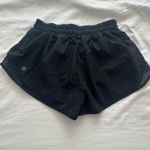 Lululemon Athletica Black Hotty Hot Shorts 2.5”